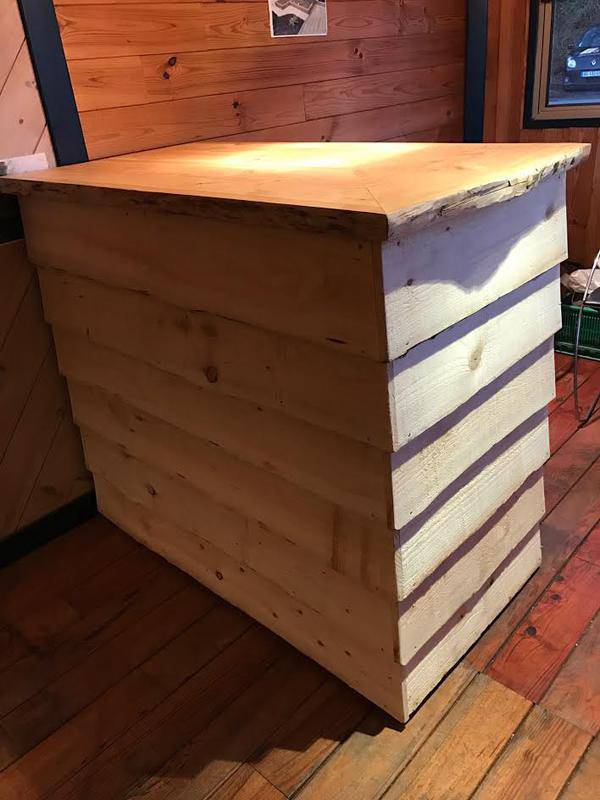 Bar en Bois.JPG