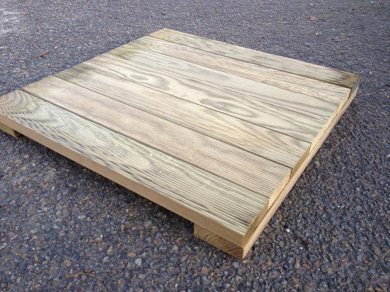 dalle-terrasse-bois-autoclave-classe-4-50x50-cm