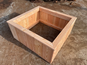 Carré potager DOUGLAS 80x80x25cm.