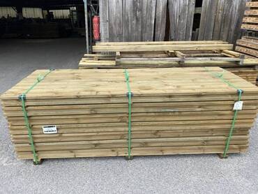 stock-poteau-palissade-90x90mm-autoclave-classe-4.jpg