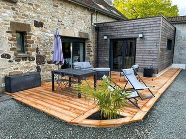terrasse-en-bois-douglas-exterieur.jpg