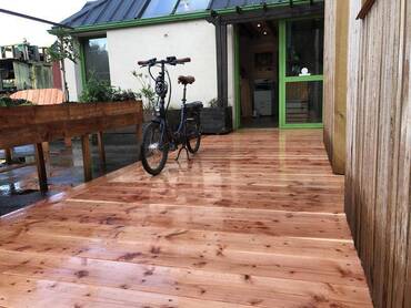 Réalisation Terrasse avec Lame en Bois Douglas 32 mm