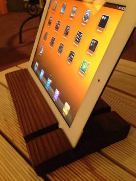 Support en bois pour IPAD.JPG